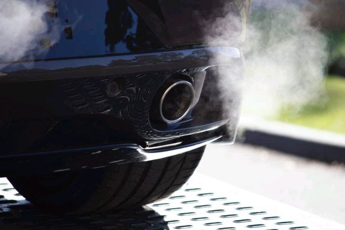 Oro taršos prevencija automobilių servisuose: aplinkosaugininkai fiksuoja pažeidimus