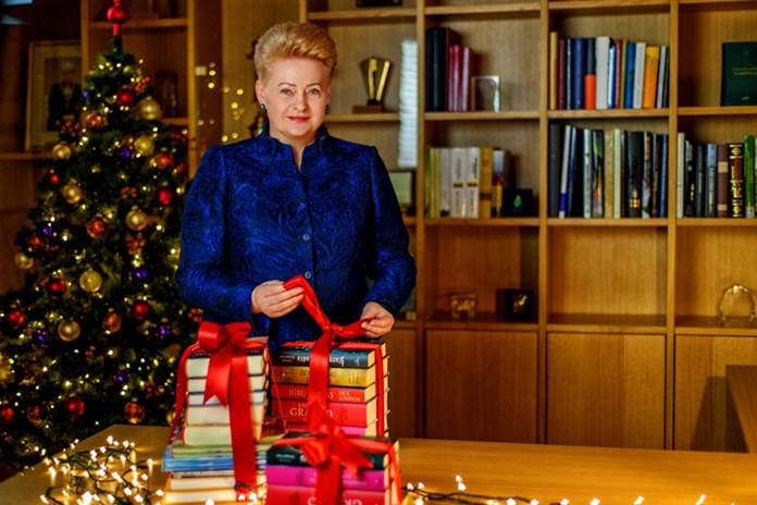Prezidentė Dalia Grybauskaitė kviečia visus į dešimtąsias „Knygų Kalėdas“