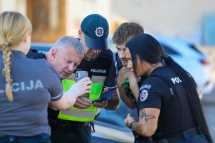 policijos pareigūnai